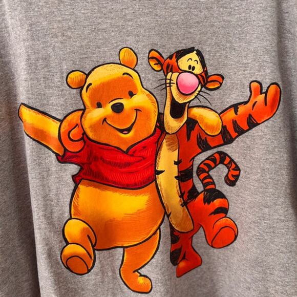 Vintage, late 1900s-early 2000s Winnie the Pooh Top w/ Tigger Graphics Women 2xl - Picture 10 of 11